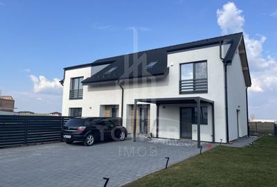 Duplex cu 4 camere cu Canalizare în Șura Mică - 1