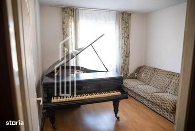 Apartament cu 3 camere decomandat în Diamant - 1