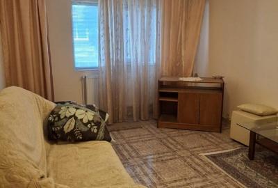 Apartament cu 3 camere decomandat în Far - 3
