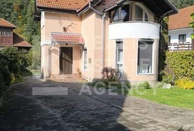 Casă de vânzare în Bran – la 1,5 km de Castelul Bran - 1