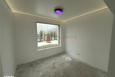 Casă cu 4 camere cu Canalizare în Mărăcineni - 19