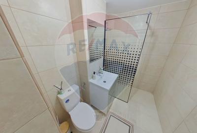 Apartament cu 3 camere de vanzare in zona Est - 8