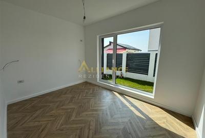 Casă individuală cu 3 camere cu Teren 300 Mp în Berceni - 8