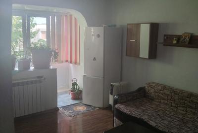 Apartament cu 2 camere nedecomandat în Micro 14 - 1