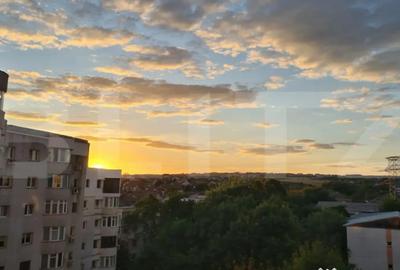 Apartament cu 4 camere decomandat în Cug - 1