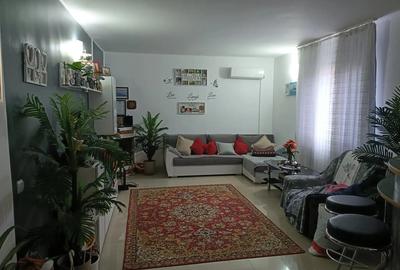 Vand casa in Navodari in cartierul de vile - 3