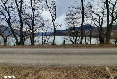 Teren de 750 mp, în Central - 3