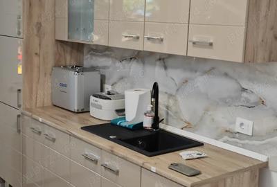 Medic stomatolog caut colaboraratori medici stomatologi in Bucure?ti sector 2 - 8