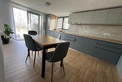 Casă cu 7 camere cu Teren 1600 Mp în Berchez - 10