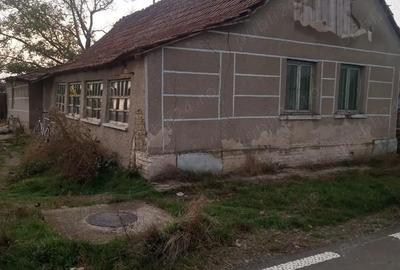 Casă cu Teren 1400 Mp în Central