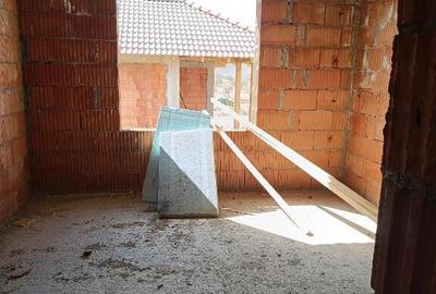 Casa la rosu zona Dr. Sigmirului - 7