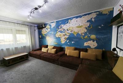 Apartament 3 camere de vanzare, zona Miorita - 2