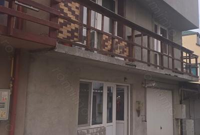 Casă cu 4 camere în Ceangăi - 12