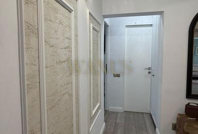Apartament cu 4 camere, mobilat în Central