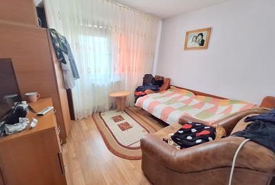 Apartament 2 camere semidecomandat , zona Ura - 2