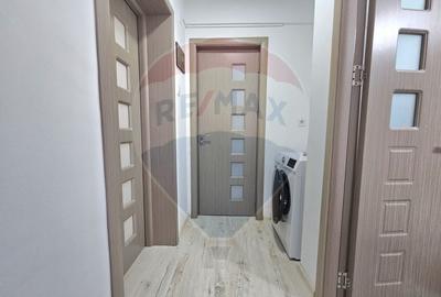 Apartament cu 2 camere circular, mobilat în City Park Mall - 10