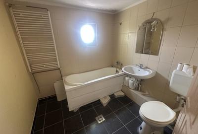 1 DECEMBRIE, 4 CAMERE 98 MP, LOT 22 MP PARCARE! - 22