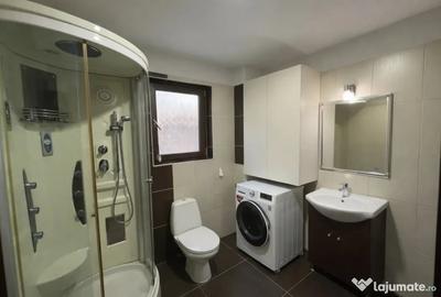 Casă cu 7 camere cu Teren 375 Mp în Central - 8