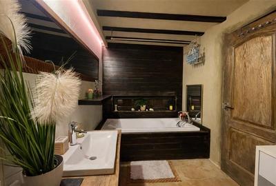 Casă individuală cu 3 camere cu Canalizare în Schei - 9