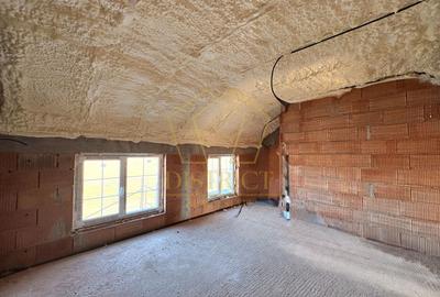 Duplex cu 3 camere cu Canalizare în Urseni - 7