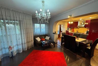 Apartament 3 camere, etaj 3 , zona Liceul Pedagogic, mobilat - 3