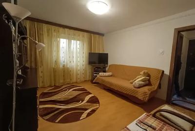 Apartament cu 2 camere, mobilat în Politehnica
