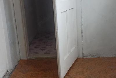 Casă cu 2 camere cu Teren 330 Mp în Central - 4