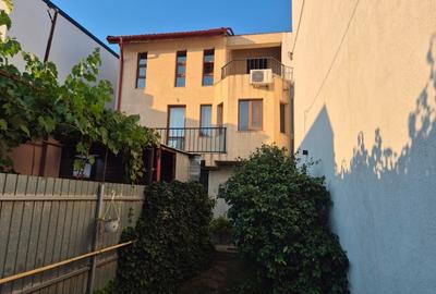 Casă individuală cu 5 camere în Brâncoveanu
