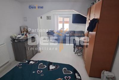 Casă individuală cu 2 camere cu Teren 100 Mp în Galata - 1