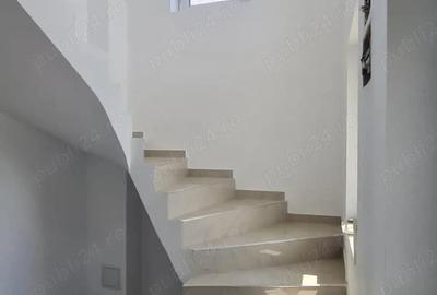 Casă cu 5 camere cu Teren 400 Mp în Caransebeș - 9