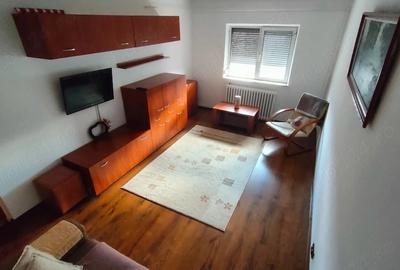 Apartament cu 3 camere decomandat în Păcurari - 1
