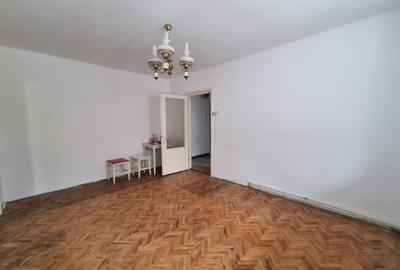 De vânzare apartament 2 camere Gruia - 2