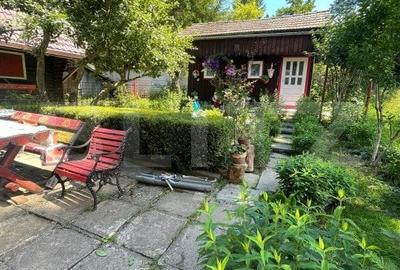 Casa cu 6 Camere in Predeal, cu Vedere Spre Munte - 2