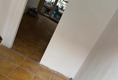 Spațiu comercial, de 30 mp, în Central - 3