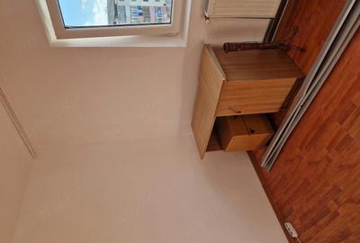 Apartament cu 3 camere decomandat în Micro 12 - 2