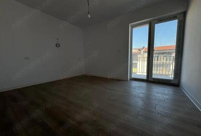 Apartament cu 3 camere decomandat în Giroc - 4