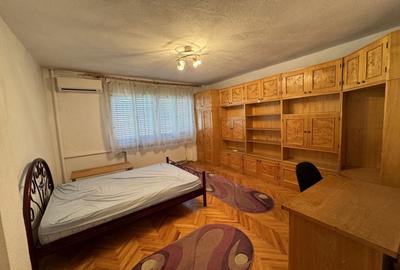 Casă individuală cu 8 camere cu Canalizare în Central - 15