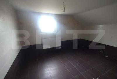 Casă cu 4 camere cu Teren 500 Mp în Central - 2