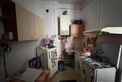 Apartament cu 6 camere decomandat în Ștefan cel Mare - 9
