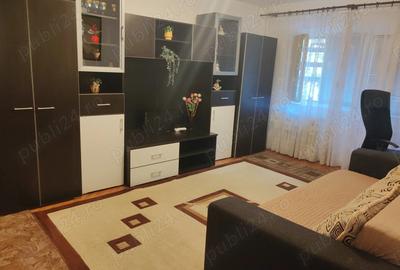 Proprietar, inchiriez apartament 2 camere zona Mircea cel Batran