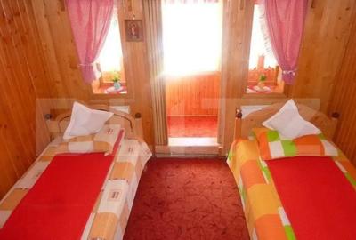 Casă cu 2 camere cu Teren 32000 Mp în Central - 2