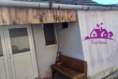 Casa la curte comuna in localitatea Nojorid - 8