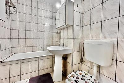 Garsoniera la Etaj Intermediar in Bartolomeu str De Mijloc - 8