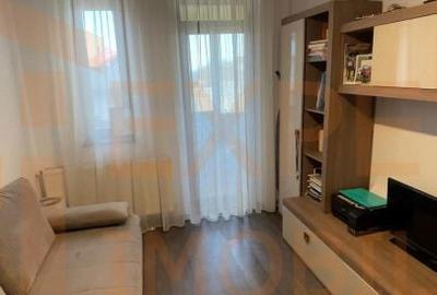 Casă cu 4 camere cu Teren 146 Mp în Palazu Mare