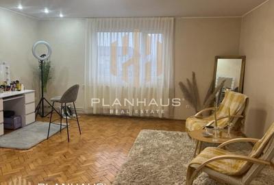 Casă cu 6 camere cu Canalizare în Central - 4