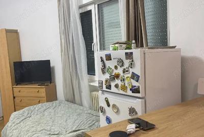 Garsonieră decomandată în Central - 3