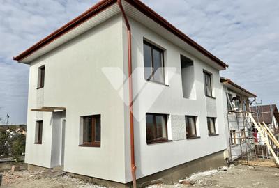 Casa tip duplex 4 camere 2 bai si teren 300 mp - Sura Mica Sibiu - 1