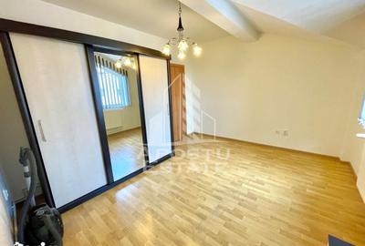 Apartament cu 3 camere, mobilat în Steaua - 9