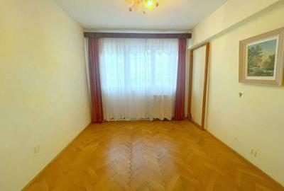De vanzare – Apartament 3 camere   -R-uri -  Mazepa 1 - 15