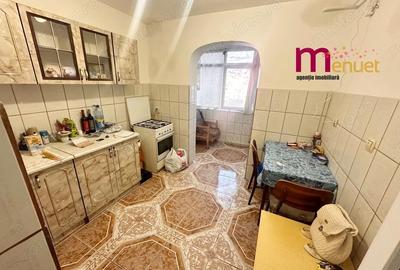 Apartament cu 3 camere decomandat în E3 - 6